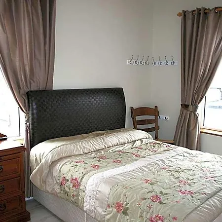 Celtic House 3*