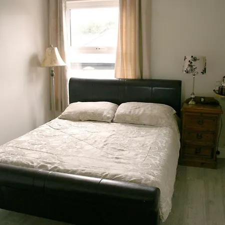 Celtic House Bed & Breakfast
